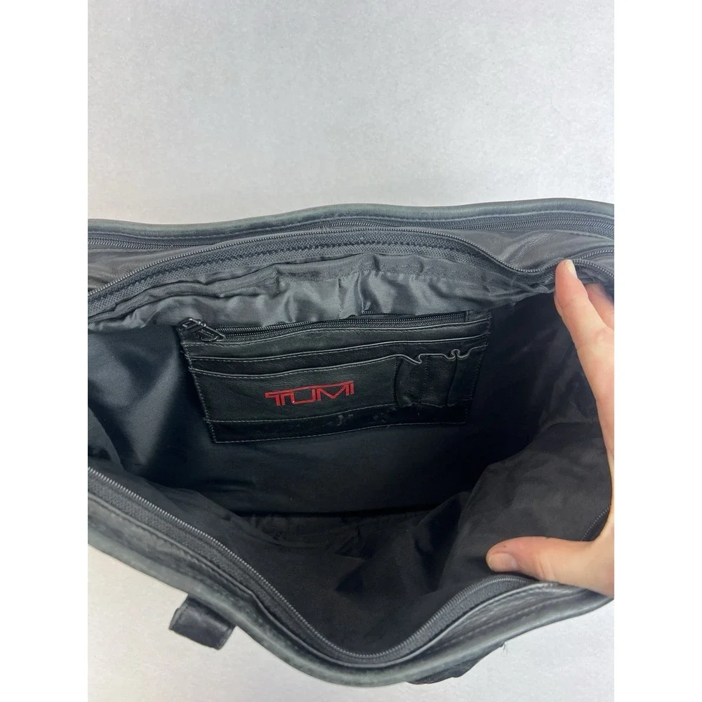 Tumi‎ Black Leather Alpha Expandable Organizer Computer Briefcase Bag Patina